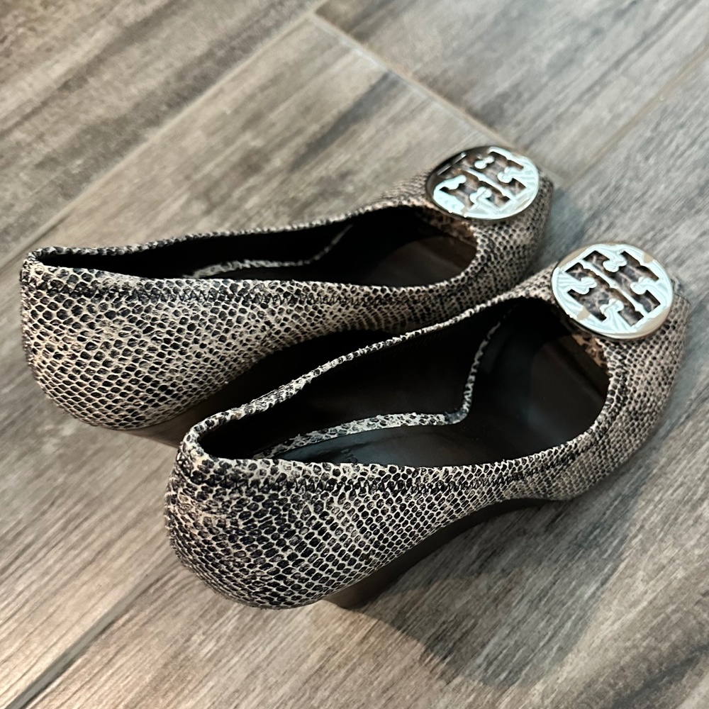 Tory Burch Snakeskin Wedges - Size 10 - Picture 5 of 15